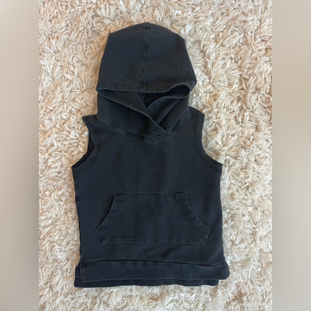 Little Bipsy black sleeveless hooded t-shirt